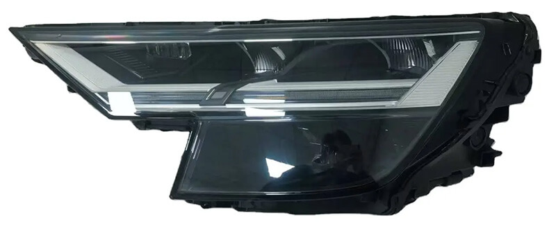 Audi Q8 front headligh