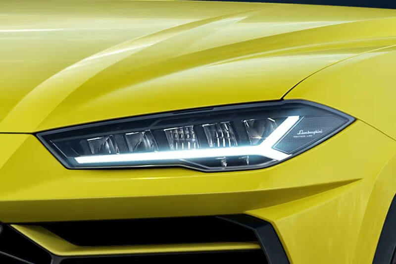 Lamborghini Urus front headlight