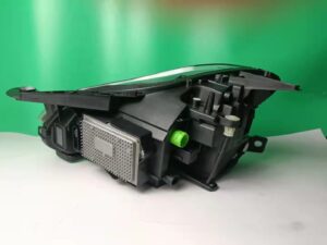 Maserati Quattroporte headlight
