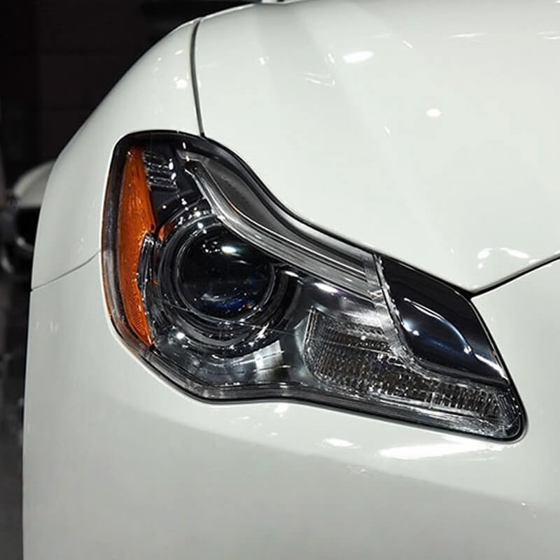 Maserati Quattroporte headlights