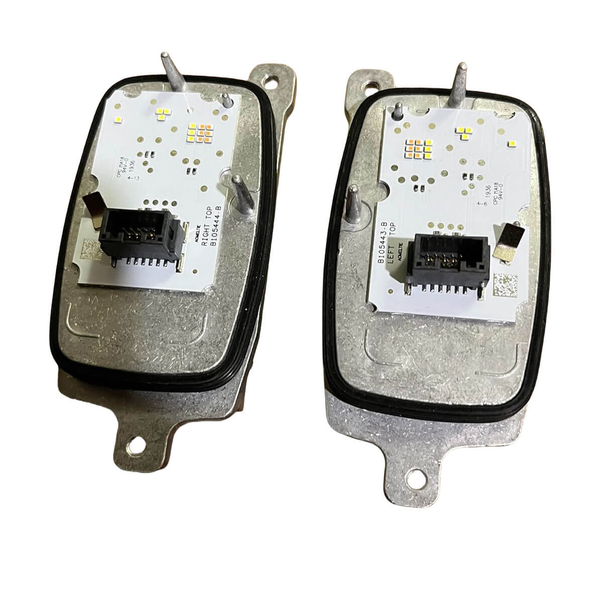 Renault Megane IV RS headlight LED daytime running light DRL module turn signal B105443-B B105444-B