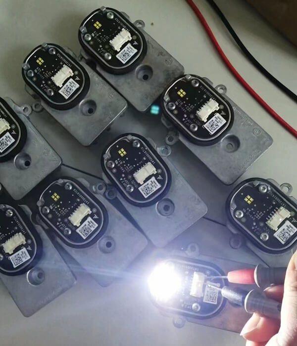 Tiguan L daytime running light module